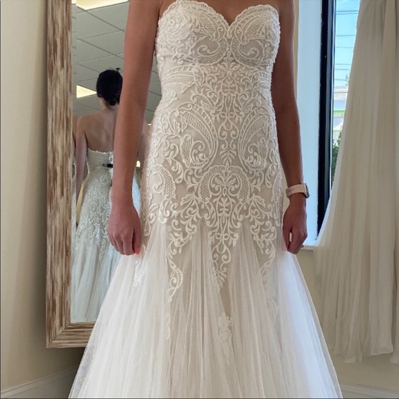 Strapless fit&flare wedding dress - Picture 2 of 4